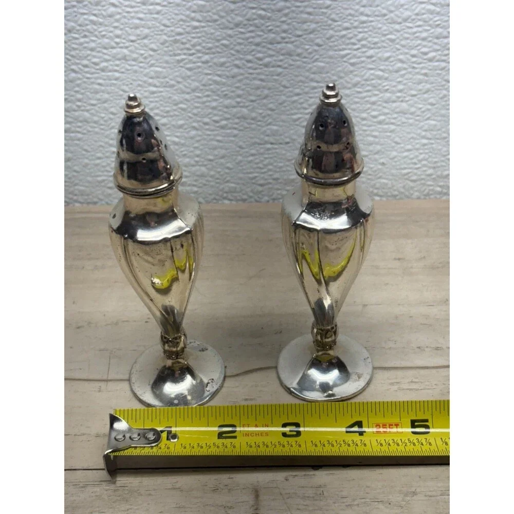 Vtg La France Reg.616 SP Co Silver Plated Salt & Papper Shakers Made In USA